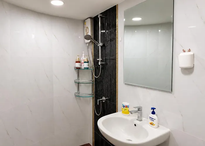 1br 50sqm Sleeps 4 Near Bts & Nightlife