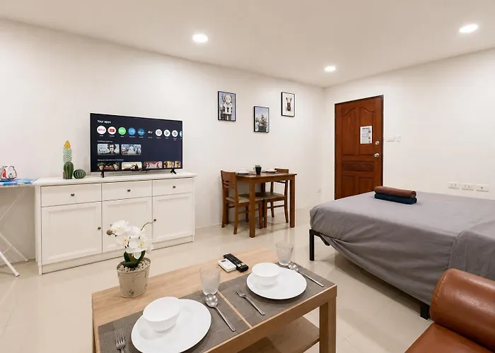 1br 50sqm Sleeps 4 Near Bts & Nightlife *