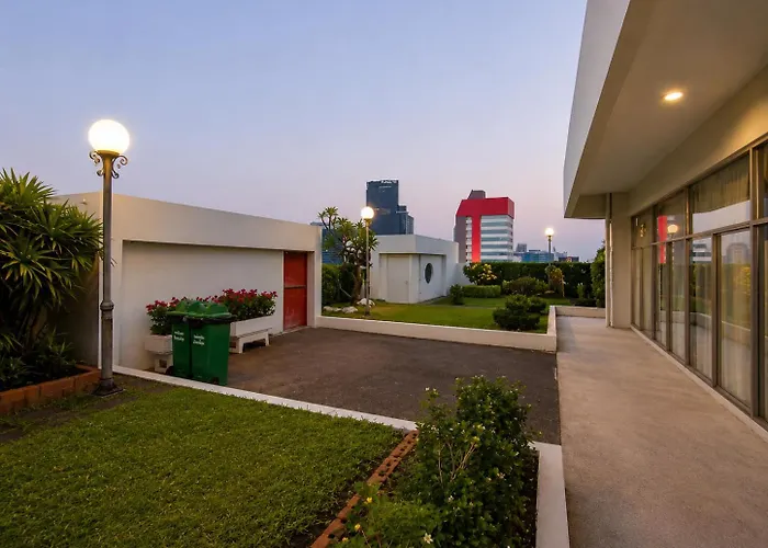 1br 50sqm Sleeps 4 Near Bts & Nightlife